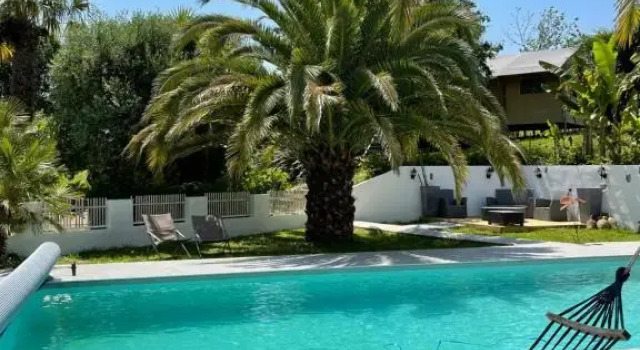 Domaine des Laminak, Забронировать Отель Бидаш 