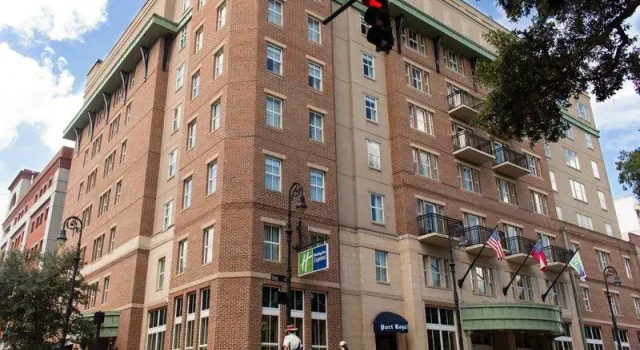 Кровать в общем номере Holiday Inn Express Savannah - Historic District