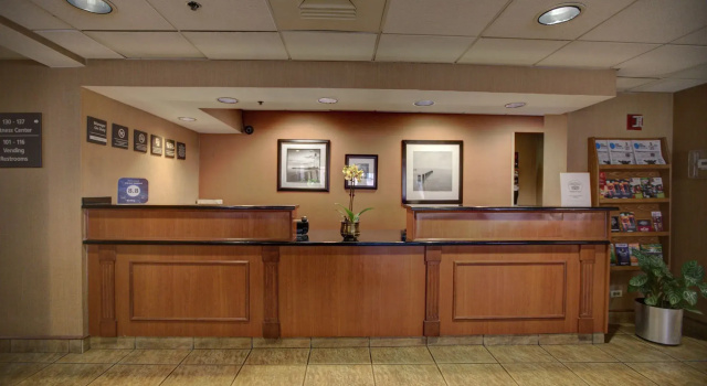 Surestay Plus Hotel By Best Western Chicago Lombard, Boek Hotel Lombard 