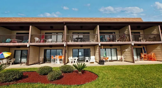 Polynesian Village 211, Забронировать Курортный отель Панама-Сити Панхэндл Флорида, рядом с Торговый центр Pier Park