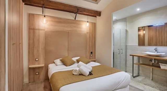 Sublime Apartment in the Heart of Paris 10 People