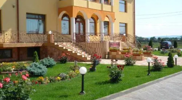 Motel Imperial, Забронировать Мотель Роман Нямц