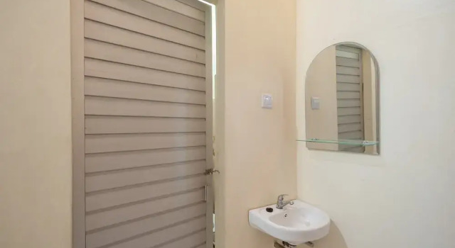 RedDoorz Syariah near RS Tentara Solok, Rezervovat Hotel Solok Sumatra