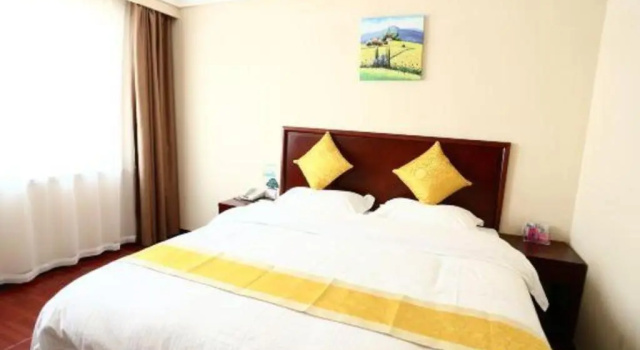 GreenTree Inn Qingdao Licang Shuyan Road Daweng Square Express Hotel, Varaa Hotelli Licang District 