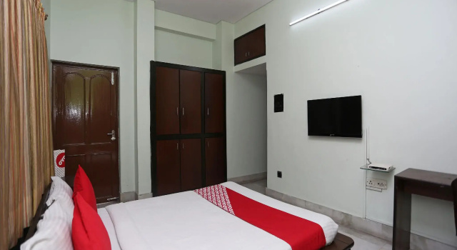 OYO 6736 Sima Inn Guest House, Забронировать Гостевой дом Отели Калькутты с парковкой, рядом с Университет Алиах, Парковка