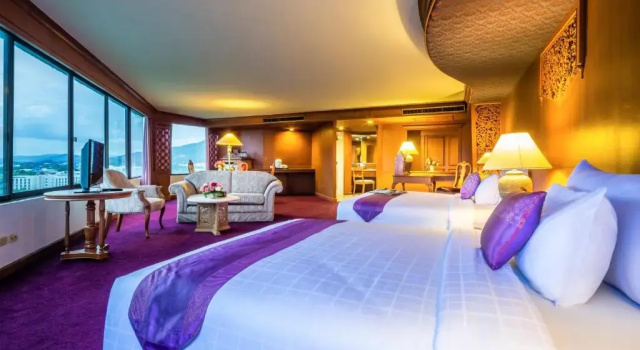 Полулюкс Lotus Pang Suan Kaew Hotel