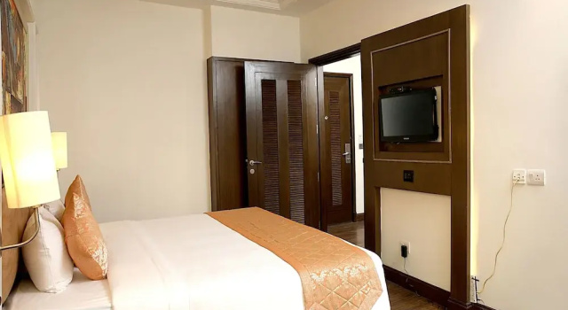 Люкс Inde Hotel Signature Tower