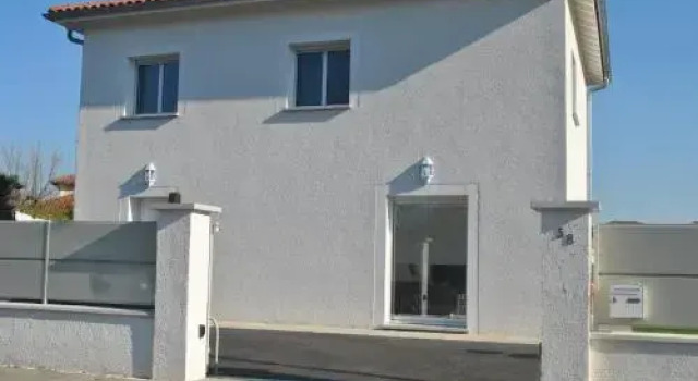 La Marina, Забронировать Отель Шасьё Rhône