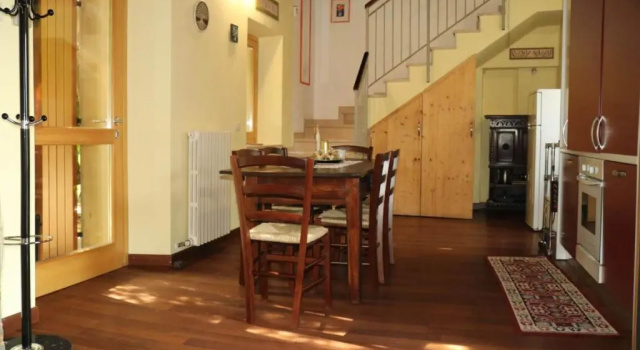 Casa Jasmin, 2 floors, private garden, Забронировать Отель Отели Вероны с парковкой, Парковка