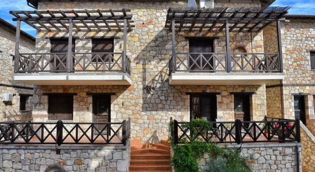 Have a Fabulous Vacation in Chalkidi With Your Family and Stay Here!, Забронировать Вилла Коттеджи Псакудия, Коттедж