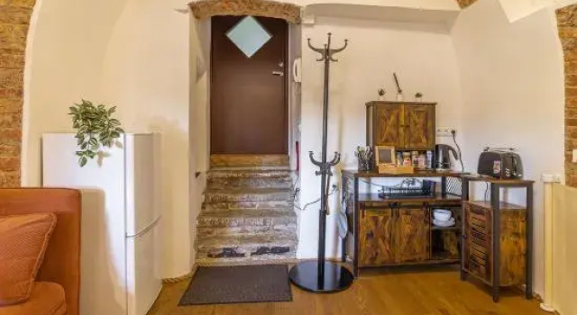 Stay in a real medieval tower (lower floors), Забронировать Отель Отели Таллина с парковкой, рядом с Квартал Ротерманни, Парковка