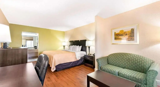 Номер Standard Quality Inn & Suites Orlando Airport