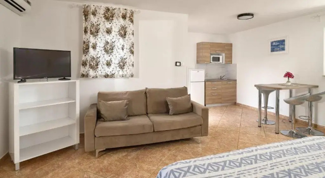 Holiday Park Mandrice, Varaa Lomakeskus Mandre Pag Island