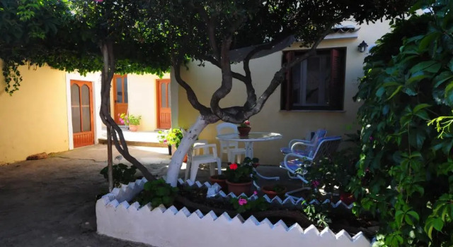 Kalliopi House For 6 - Keros Beach, Забронировать Отель Каллиопи Лимнос