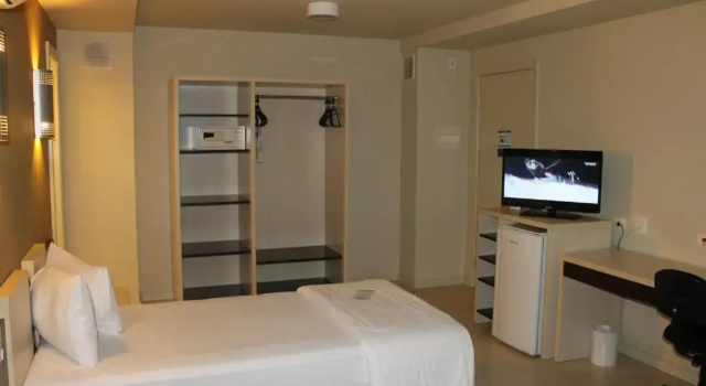 Двухместный номер Classic Master Curitiba Hotel - 1,6 km do Estádio Couto Pereira - Show