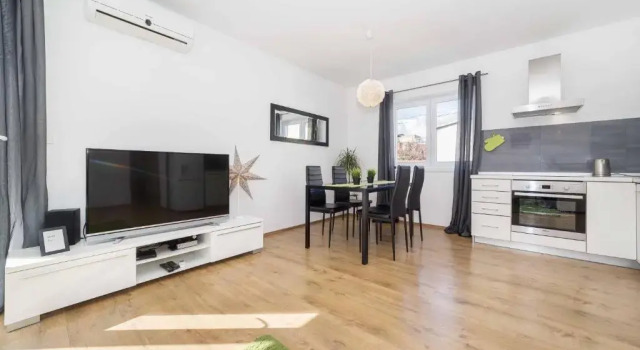 Apartments Tonka Centar