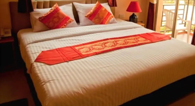 Limthong House, Забронировать Отель Карон Бич Пхукет