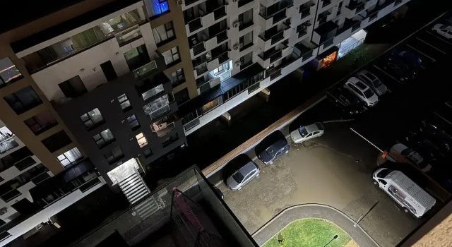 Amazing 2-Room Penthouse Cityview W13, Đặt Căn hộ Roşu Ilfov