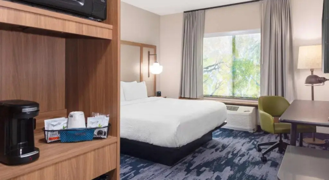 Номер Standard Fairfield by Marriott Inn & Suites Medford