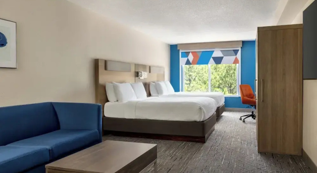 Четырёхместный люкс Holiday Inn Express Birmingham Irondale East by IHG