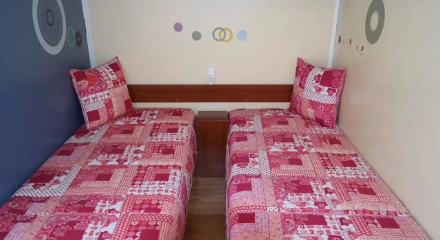 Bungalow With 2 Bedrooms in Quarteira, With Pool Access and Furnished, Reservar Casa de férias Almancil Sotavento