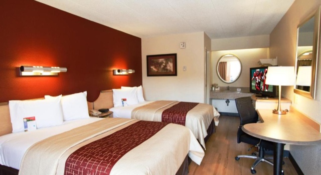 Четырёхместный номер Superior Red Roof Inn Rochester - Henrietta