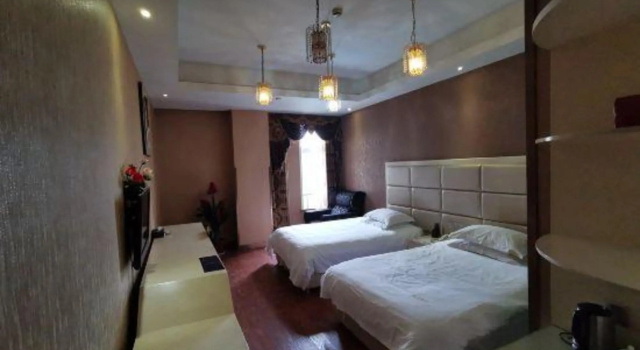 Hanlin Mingshe Theme Hotel(翰林名舍主题酒店(杭州人民广场地铁站店))