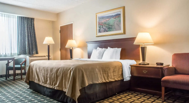Номер Standard Quality Inn & Suites Palm Island Indoor Waterpark