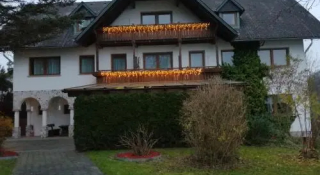 Pension Arkadenhof, Rezervați Hotel Loipersdorf bei Fuerstenfeld Fuerstenfeld