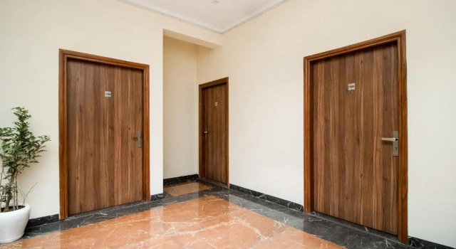 Capital O 77291 The Voyage Villa, Забронировать Вилла Отели Гургаон с парковкой, Парковка