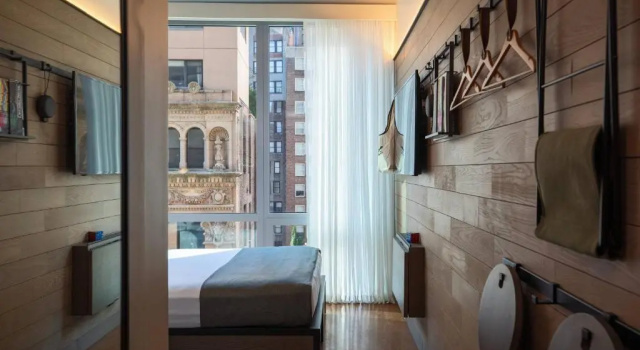 Двухместный номер с видом на город Moxy NYC Downtown