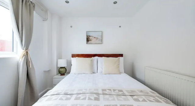 2 Bedroom flat in Putney by the river