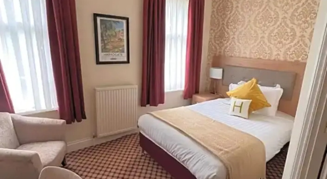 Одноместный номер Standard Haley's Hotel