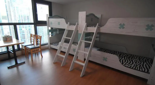 Yurtta yatak Dynamic Guesthouse