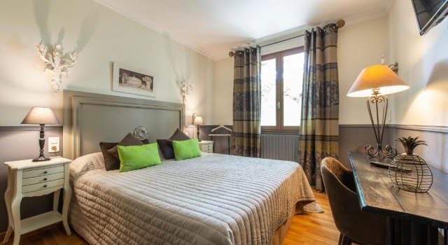 Les Florets, Rezervovat Hotel Gigondas 