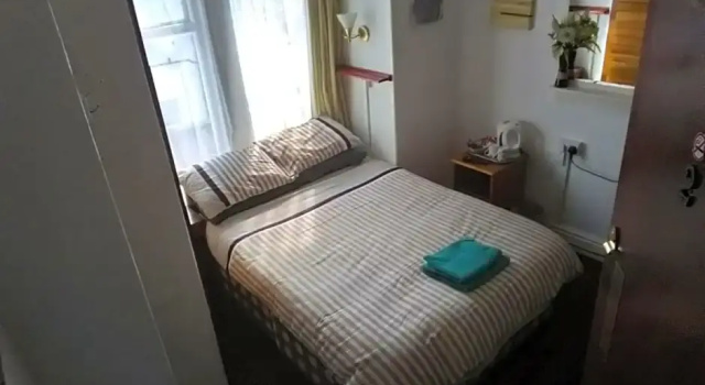 MyRoomz Golden Strand Hotel