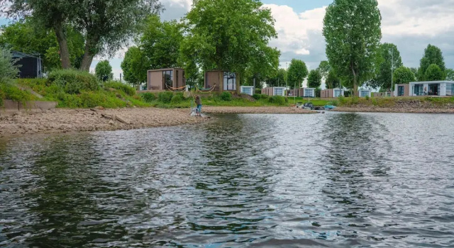 Tiny River House 2 Guest, Забронировать Гостевой дом Вортхёйзен Велюве