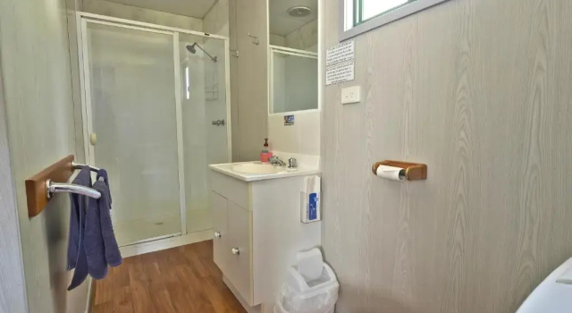 Люкс c 1 комнатой BIG4 Wangaratta North Cedars Holiday Park