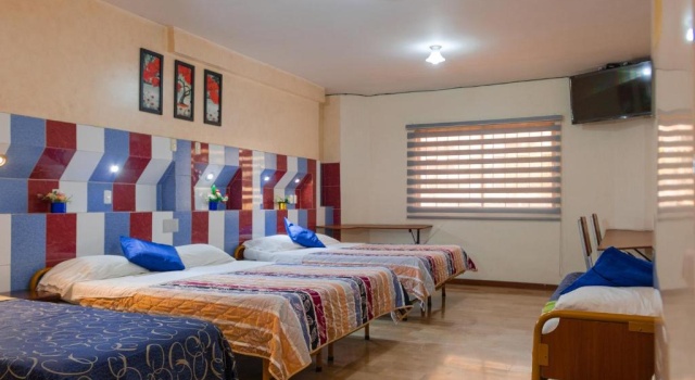 Четырёхместный номер Standard Hotel Livingston Inn