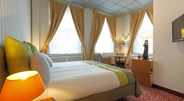 Номер Comfort Grand Museum Hotel, BW Signature Collection