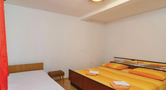 Stunning Home in Pucisca With 1 Bedrooms, Wifi and Outdoor Swimming Pool, 예약 호텔 Brac Island Omis