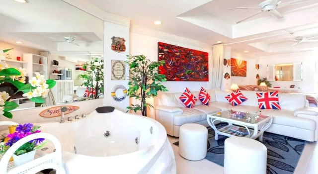 Your Dream Vacation Starts Here See Inside, Забронировать Апартаменты/квартира Карон Бич Пхукет