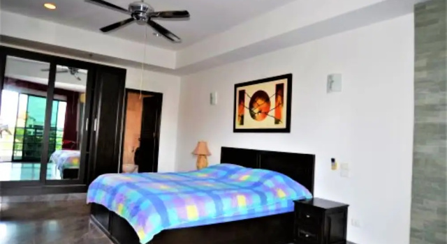 Sea View 4th Floor 1 bed Condo at View Talay 2, Забронировать Апартаменты/квартира Центральная Паттайя 
