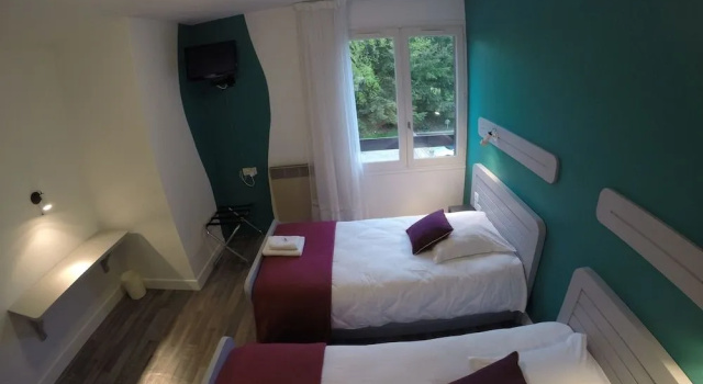 Hôtel Les Rives DAllier, Забронировать Отель Мазера-д'Алье Овернь-Рона-Альпы
