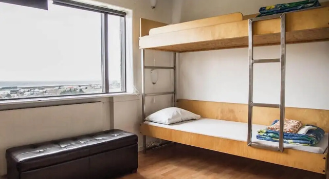 Кровать в общем номере Vík Hostel