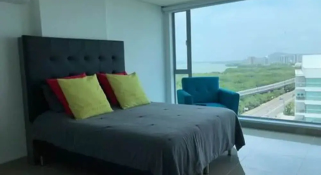 Семейные апартаменты с балконом Apartamento de Lujo Frente al Mar