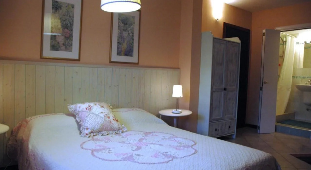 Montericco B&B, Забронировать Отель «постель и завтрак» Отели Неграр 3 звезды, 3*