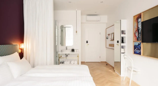 Hotel Schani Salon