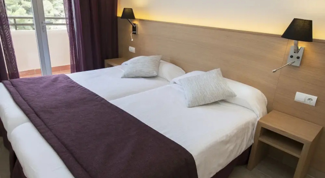 Апартаменты c 1 комнатой с балконом и с видом на море Apartamentos San Miguel Park & Esmeralda Mar