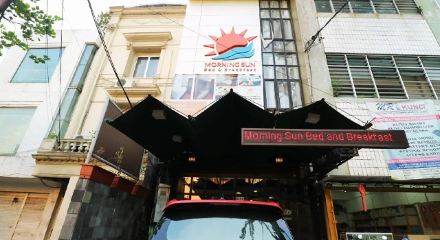 Morning Sun, Rezervasyon Otel Sawahan East Java